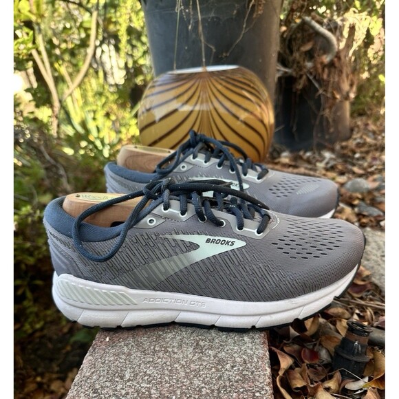 Brooks Women's Addiction GTS 15 Grey/ / Aqua Womens Running Shoes 8 XWide - Picture 2 of 16